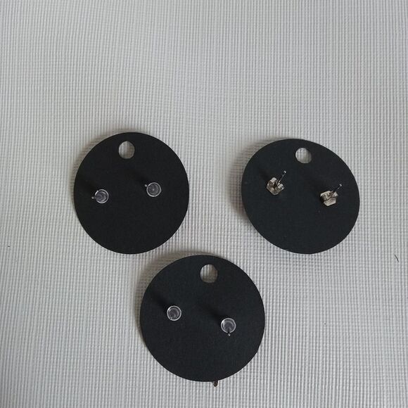 Set of 3 Assorted Silver Toned & Gunmetal Gray Stud Fashion Earrings Bundle - Picture 3 of 8